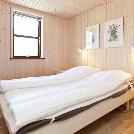 Three-bedroom Holiday In Slagelse 5 * Stillinge Strand